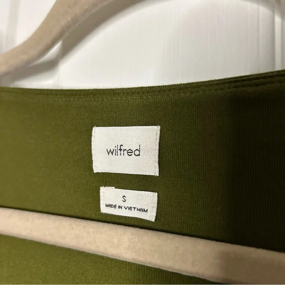 Aritzia Wilfred Lydia Top - Picture 6 of 13